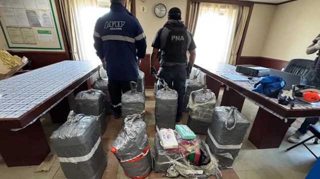 Liberaron a la tripulación del buque con cocaína: solo el chef quedó&nbsp;detenido