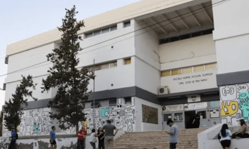 Imputaron a una mujer por agredir y amenazar a docentes en una escuela de&nbsp;Neuquén