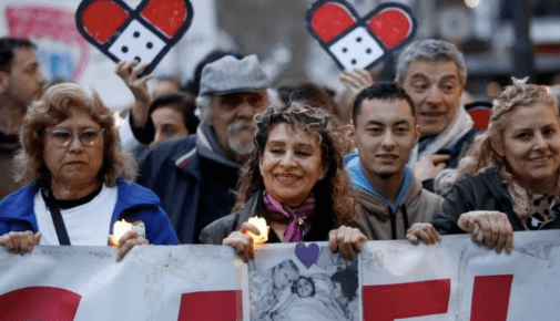 Nueva protesta del Garrahan: realizaron una “Caminata de las Velas” hasta el&nbsp;Obelisco