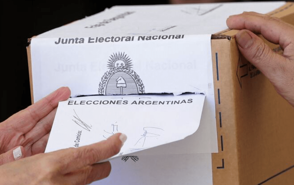 Las elecciones legislativas se disputarán entre Juntos Defendemos Río Negro y La Libertad&nbsp;Avanza