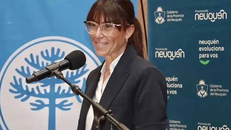 Julieta Corroza defendió las inversiones en tecnología y educación: “Cada rincón de Neuquén tiene que seguir&nbsp;conectado”