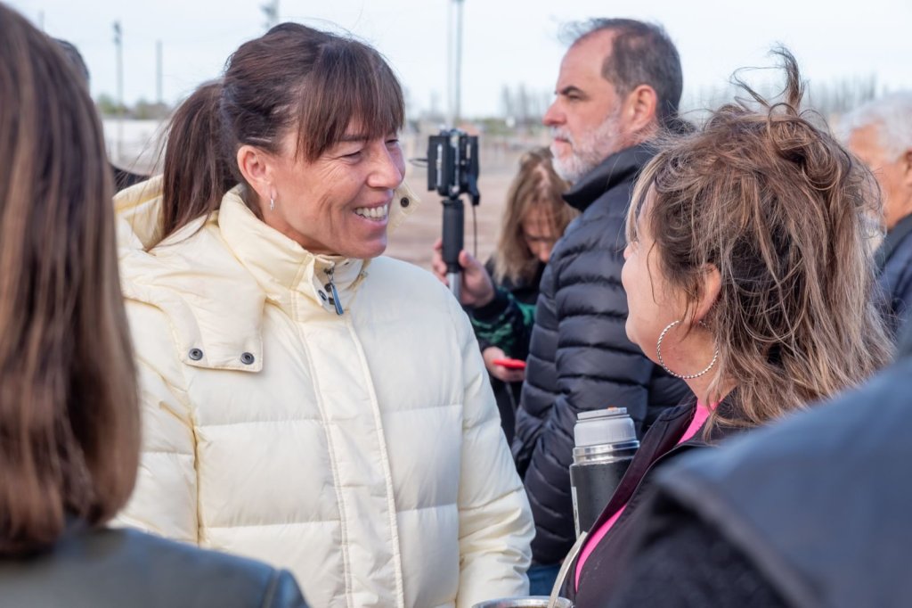 Julieta Corroza: “A diferencia de Buenos Aires, nosotros nos ponemos de acuerdo para tomar decisiones que mejoren la calidad de vida a los&nbsp;neuquinos”