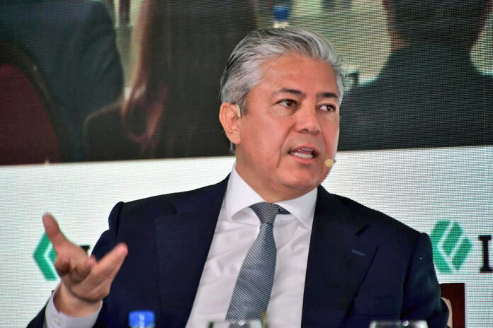 Figueroa no permite que el ajuste nacional golpee a la educación de los neuquinos: la inversión provincial logró menos ausentismo y más&nbsp;continuidad