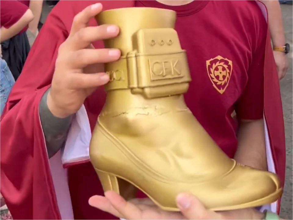 Milei llamó “Miss Tobillera” a Cristina y prometió que “no se moverá un ápice” su política&nbsp;económica