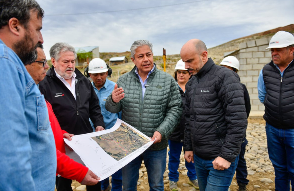 Rolo Figueroa avanza con el modelo neuquino: impulsa la construcción del nuevo espacio comunitario y deportivo de Los&nbsp;Guañacos