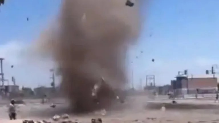 Un inusual remolino sorprendió a vecinos de Florencio Varela en medio del calor&nbsp;extremo